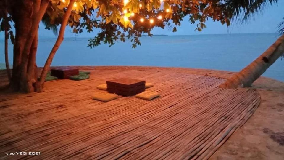 Mecaja Beach House Roxas  Eksteriør billede