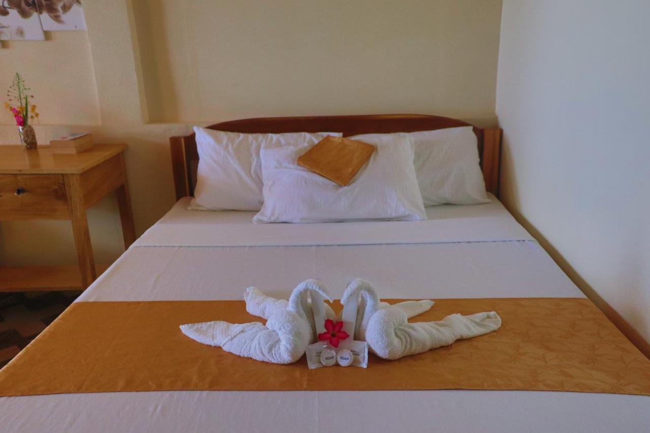 Mecaja Beach House Roxas  Eksteriør billede
