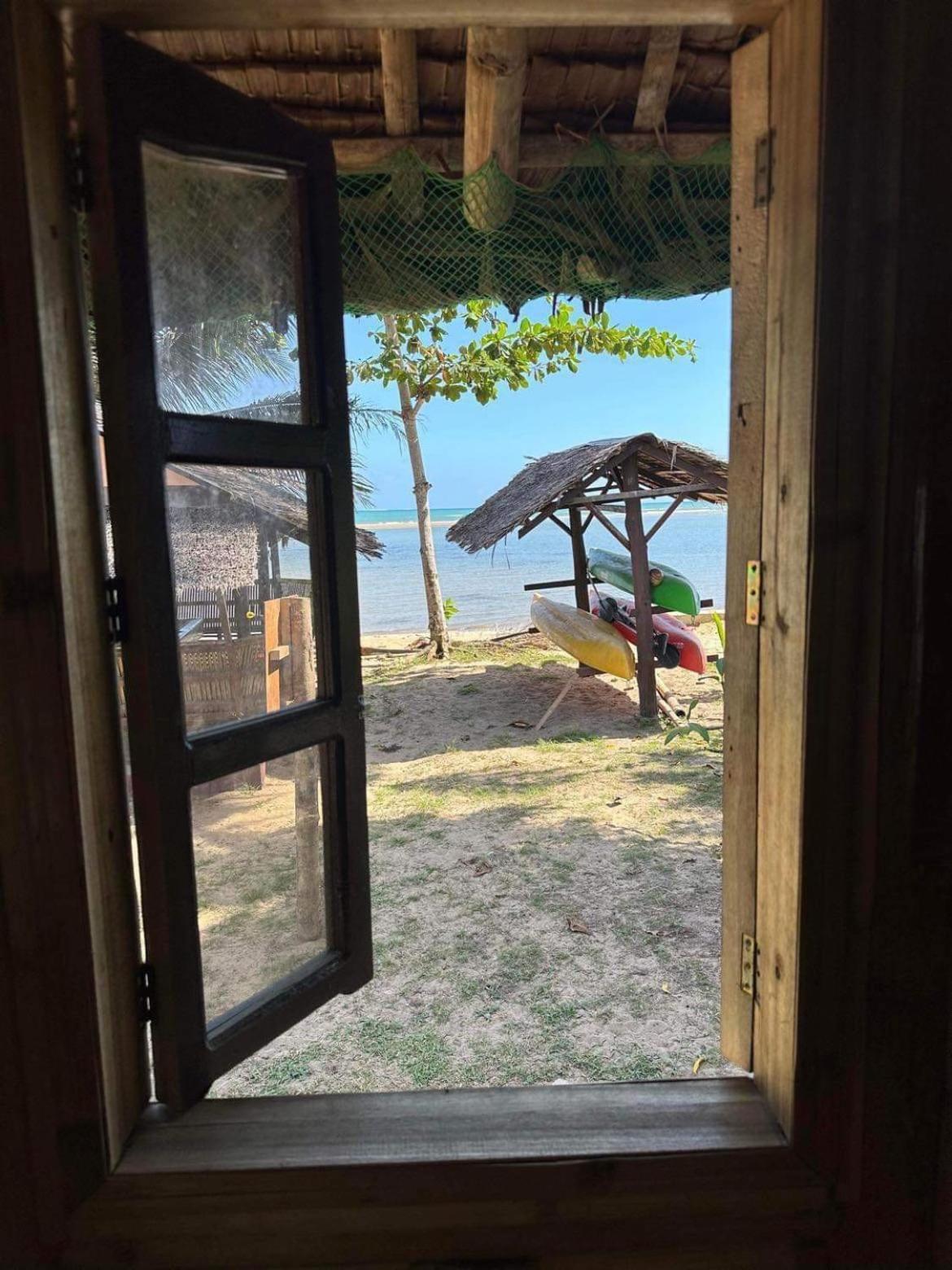 Mecaja Beach House Roxas  Eksteriør billede